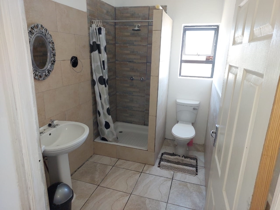 8 Bedroom Property for Sale in Parsonsvlei Eastern Cape